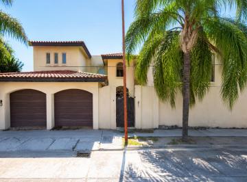 Casa de 8 habitaciones, Celaya · Venta de Casa en Alameda Celaya Guanajuato