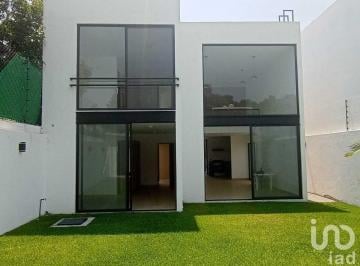 Casa · 200m² · 3 Recámaras · 2 Estacionamientos · Casa Sololoy 2 en Venta en Oaxtepec