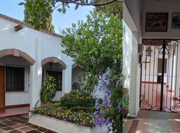 Casa · 430m² · 3 Recámaras · 6 Estacionamientos · Casa Sola en Reforma Cuernavaca - Maz - 2753 - Cs