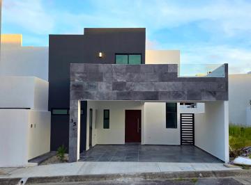 Casa de 3 habitaciones, Alvarado · Casa en Venta en Lomas Residencial / Recámara Planta Baja