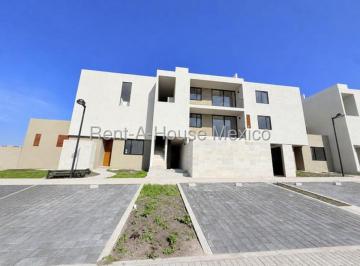 Departamento de 2 habitaciones, Querétaro · Renta. Departamento de 2 Niveles con 2 Recámaras y Roof Garden - Altos de Juriquilla