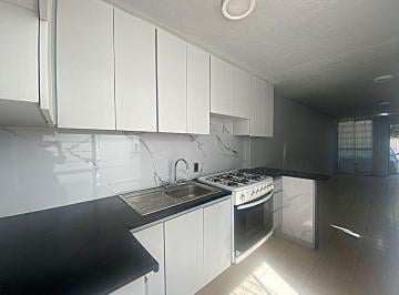 Casa de 2 habitaciones, Zapopan · Casa en Renta Base Aerea