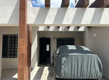 Casa · 74m² · 3 Recámaras · 2 Estacionamientos · Casa en Venta en Residencial Las Américas, Av Huayacán