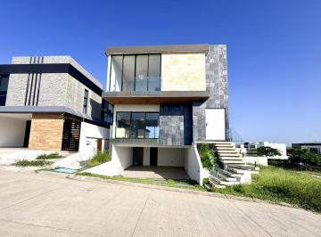 Casa · 305m² · 4 Recámaras · 2 Estacionamientos · Casa en Venta Punta Tiburón Alvarado Veracruz