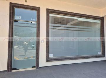 Local comercial · 70m² · 2 Estacionamientos · Local Comercial en Renta en San Pedro Garza García