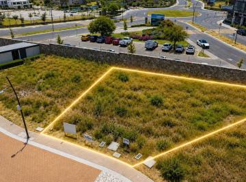 Terreno / Lote · 387m² · Terreno en Venta - San Patricio - Lote 2 - Lomas Norte - Campanario - Querétaro