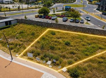 Terreno / Lote · 387m² · Terreno en Venta - San Patricio - Lote 2 - Lomas Norte - Campanario - Querétaro