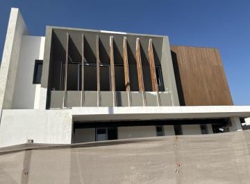 Casa · 391m² · 3 Recámaras · 3 Estacionamientos · Casa en Preventa, Lagos, Lomas Norte, Campanario, Querétaro