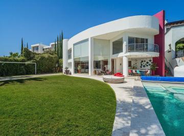 Casa · 650m² · 4 Recámaras · 14 Estacionamientos · Casa en Venta, Balcones de Juriquilla, Querétaro