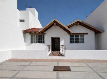 Casa · 301m² · 3 Recámaras · Casa en Venta, Cumbres de Acutzingo, Cumbres del Cimatario, Querétaro