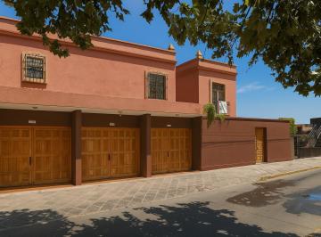 Casa · 751m² · 4 Recámaras · 7 Estacionamientos · Casa Hidalgo Venta, Centro Histórico, Querétaro