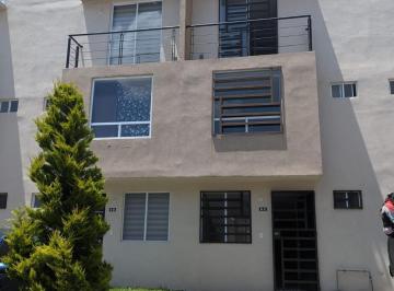 Casa · 100m² · 3 Recámaras · 1 Estacionamiento · Casa Venta Bosques Nevado II 3 Niveles