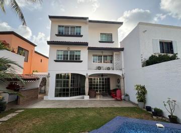 Casa · 421m² · 3 Recámaras · Casa en Venta / Renta en Sm 44, Cancún, Q. Roo