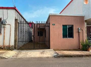 Casa · 90m² · 2 Recámaras · 1 Estacionamiento · Casa en Venta en Col. Luis Donaldo Colosio, Tampico de 90 m²