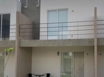 Casa en condominio de 2 habitaciones, Solidaridad · Rento Casa Amueblada