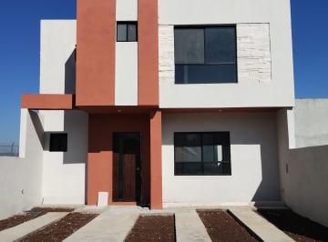 Casa de 3 habitaciones, Saltillo · Casa en Venta Totalmente Nueva!