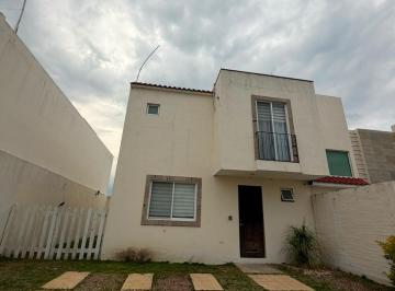 Casa · 2 Recámaras · Casa - Fraccionamiento Rancho Santa Mónica