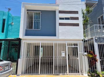 Casa de 2 habitaciones, Tonalá · Casa en Venta en Tonala, 3 Cuadras de Av Tonaltecas