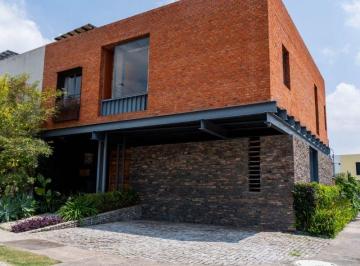 Casa de 3 habitaciones, Tlajomulco de Zúñiga · Exclusiva Casa de Autor en Venta Em Punto Sur 1