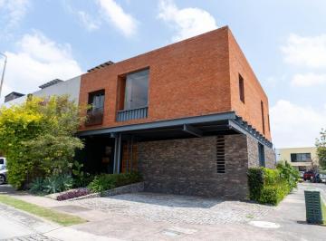 Casa de 3 habitaciones, Tlajomulco de Zúñiga · Exclusiva Casa de Autor en Venta Em Punto Sur 1