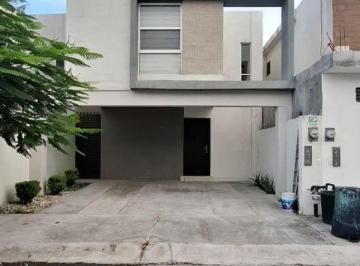 Casa de 3 habitaciones, Apodaca · Hermosa Casa en Venta en Arbado Residencial – Colomos