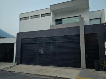 Casa de 4 habitaciones, Monterrey · Casa Dinastia/catalonia