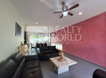 Casa · 303m² · 3 Recámaras · - Cv Casa en Venta en Mérida, Yucatán