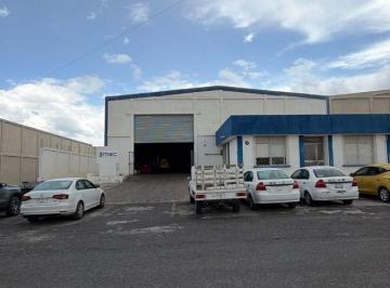 Bodega comercial , Saltillo · Bodega en Renta a 2 Cuadras de Colosio