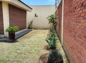 Casa de 3 habitaciones, Cuautlancingo · Casa Contemporánea Mexicana Tipo Hacienda en Venta