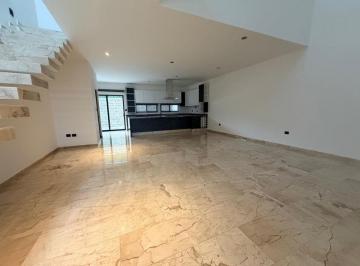 Casa de 4 habitaciones, Querétaro · Casa en Renta en Cumbres del Lago