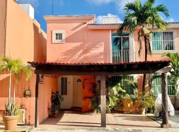Casa · 220m² · 3 Recámaras · 2 Estacionamientos · Casa Bonita