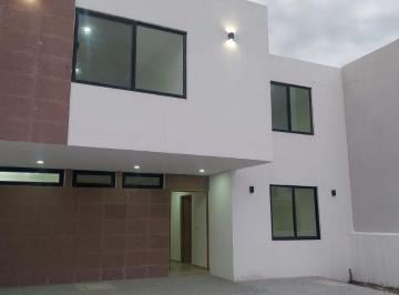 Casa de 4 habitaciones, Querétaro · Casa en Venta en Querétaro