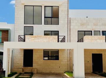 Casa · 293m² · 3 Recámaras · 2 Estacionamientos · Casa - Aqua Residencial