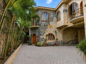 Casa · 140m² · 3 Recámaras · 1 Estacionamiento · Casa en Renta en Exclusiva Privada, en Zona Dorada, Col. Reforma, Cuernavaca Morelos.