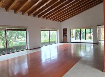1 · Casa Residencial en Villantigua, San Luis Potosí: Amplia y Moderna