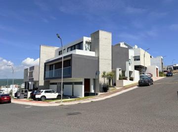 Casa de 4 habitaciones, Querétaro · Venta Casa con Roof Garden, en Colinas de Juriquilla