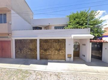 Casa de 4 habitaciones, Querétaro · Casa de 260 m² con 4 Recámaras en Venta en El Centro