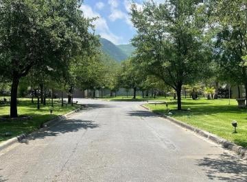 08896b656124a2e8760119e5d38d321177c688b0618568e8bfe7d2b4bc954fe7 · Terreno Residencial en Venta, Los Cristales, Carretera Nacional, Nuevo León