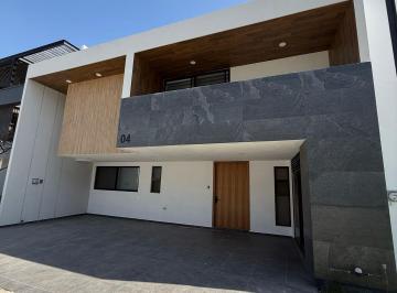 Casa · 285m² · 4 Recámaras · 3 Estacionamientos · Casa Nueva en Renta con Recámara en Pb. en Lomas de Angelópolis