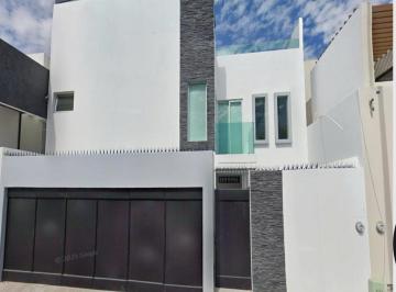 Casa de 4 habitaciones, San Luis Potosí · ¡Liquidacion! Casa Lomas del Tecnologico Slp: Ahorro y Plusvalia.!