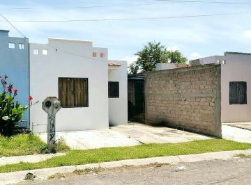 Casa de 2 habitaciones, Tlajomulco de Zúñiga · Casa Remodelada en Venta en Hacienda Santa Fe