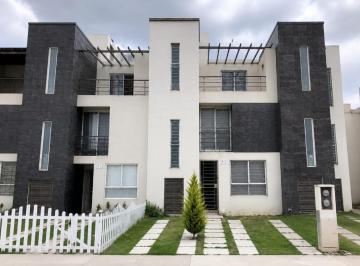 Casa de 3 habitaciones, Pachuca · Venta de Casa en Fracc. Paseos de La Plata, Pachuca Hidalgo