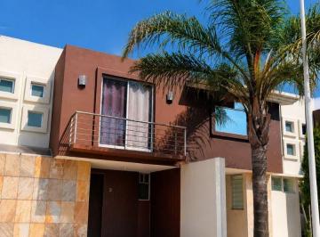 Casa de 3 habitaciones, Coronango · Casa Amueblada en Renta en Residencial Mónaco Cuautlancingo