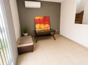 Casa de 2 habitaciones, Culiacán · Casa en Venta Refrigerada con Patio Para Ampliar en Perisur, Culiacán