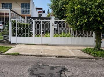 Casa de 4 habitaciones, Zapopan · Casa en Venta en Pinar de La Calma