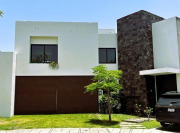 Casa · 312m² · 3 Recámaras · 3 Estacionamientos · Casa en Venta en Fracc. El Country, Villahermosa, Tabasco