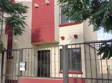 Casa · 70m² · 2 Recámaras · 2 Estacionamientos · Casa en Renta Brisas Poniente Saltillo