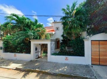 Casa de 4 habitaciones, Benito Juárez · Casa en Venta en Cancún, Quinta Roo.