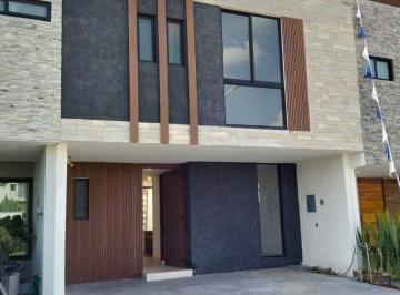 Casa de 4 habitaciones, Tlajomulco de Zúñiga · Moderno Proyecto con Roof