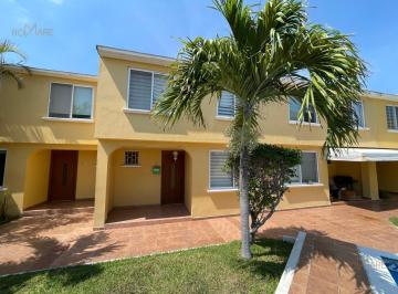 Casa · 140m² · 3 Recámaras · 2 Estacionamientos · Casa en Venta en Privada | Fracc. Galaxia